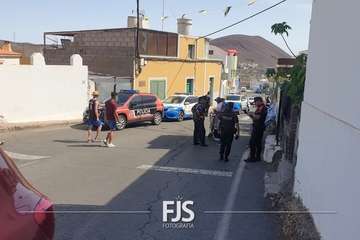 Unas 5.000 personas se remojan en la primera Traída del Agua tras la pandemia/Francisco Javier Santana y TA.